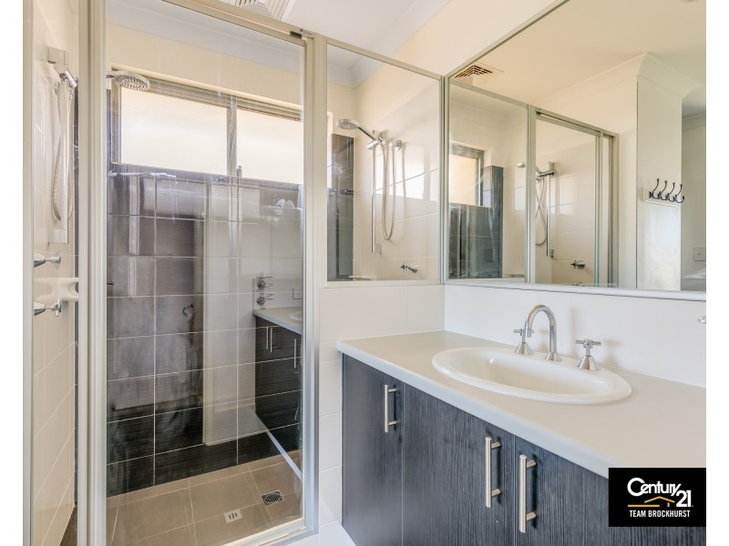 62 Cumbine Loop, Martin WA 6110