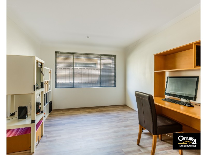 62 Cumbine Loop, Martin WA 6110