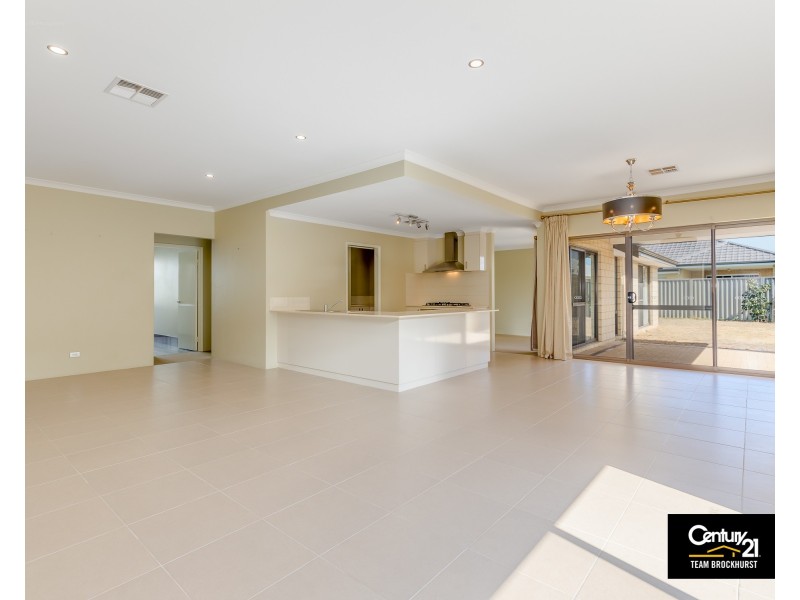12 Begbroke Way, Piara Waters WA 6112