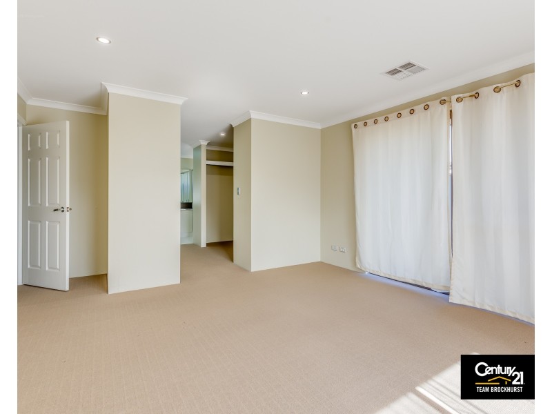 12 Begbroke Way, Piara Waters WA 6112