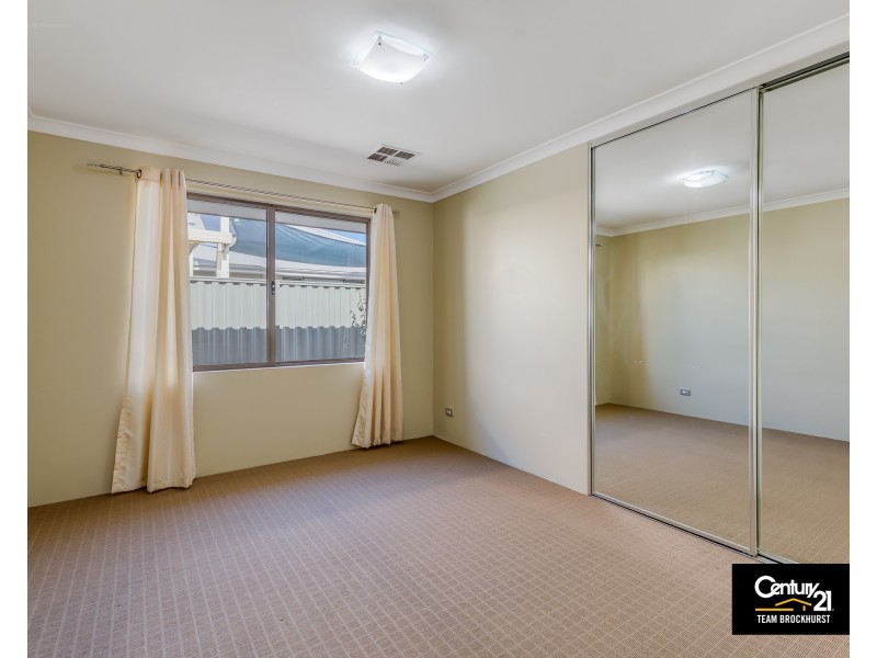 12 Begbroke Way, Piara Waters WA 6112