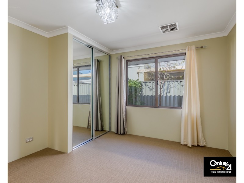 12 Begbroke Way, Piara Waters WA 6112