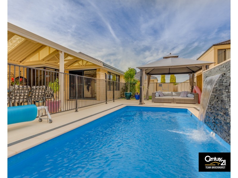 19 Yindana Entrance, Canning Vale WA 6155