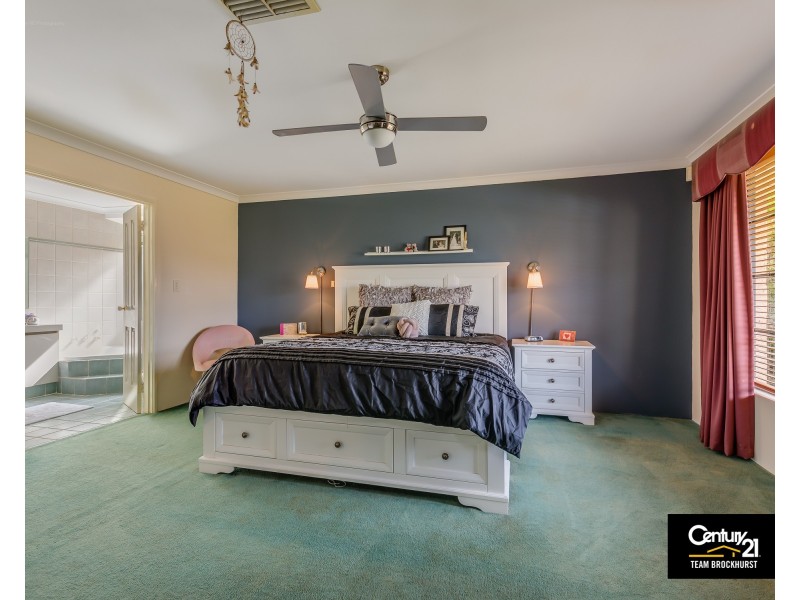 19 Yindana Entrance, Canning Vale WA 6155