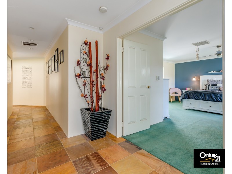 19 Yindana Entrance, Canning Vale WA 6155