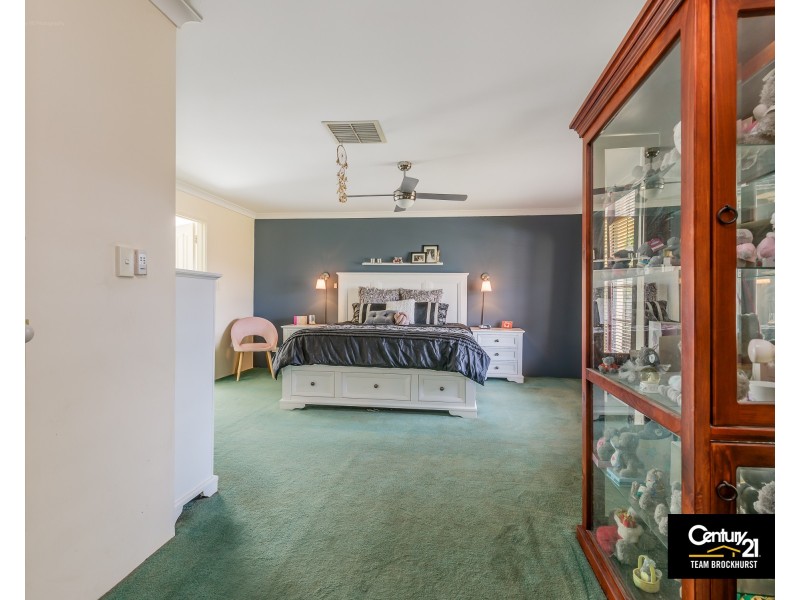 19 Yindana Entrance, Canning Vale WA 6155