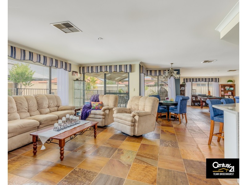 19 Yindana Entrance, Canning Vale WA 6155