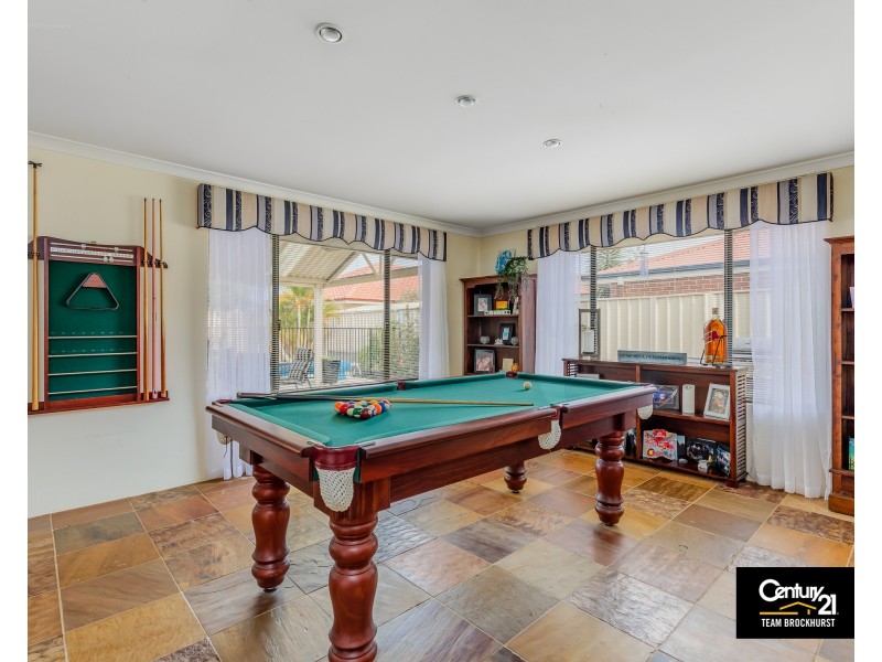 19 Yindana Entrance, Canning Vale WA 6155