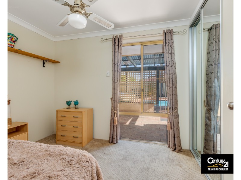 11 Endeavour Court, Thornlie WA 6108