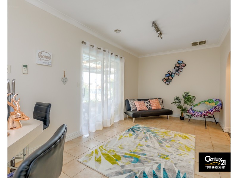 36 Matthew Way, Thornlie WA 6108