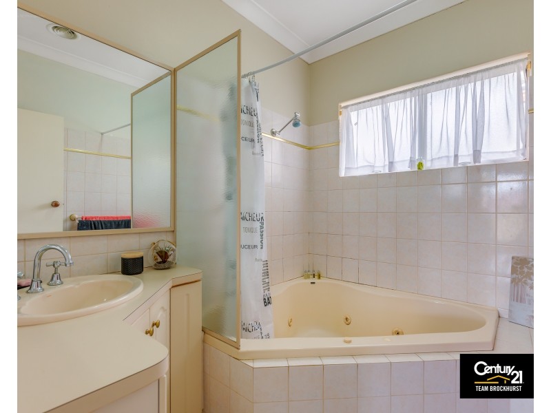 36 Matthew Way, Thornlie WA 6108