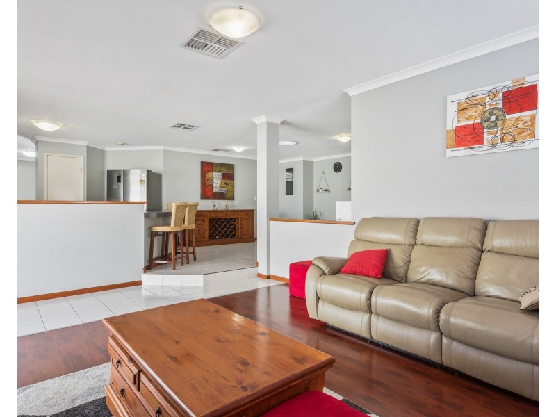 8 Laurel Court, Thornlie WA 6108