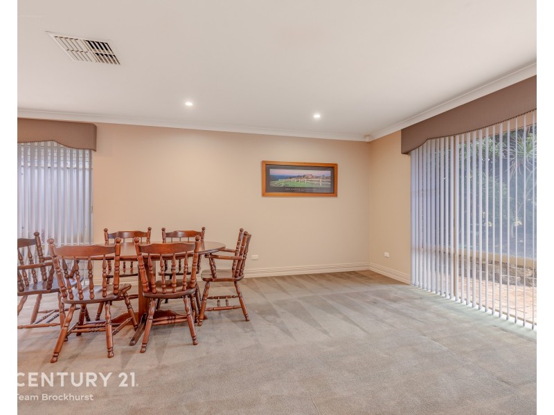 8 Cavalier Court, Thornlie WA 6108