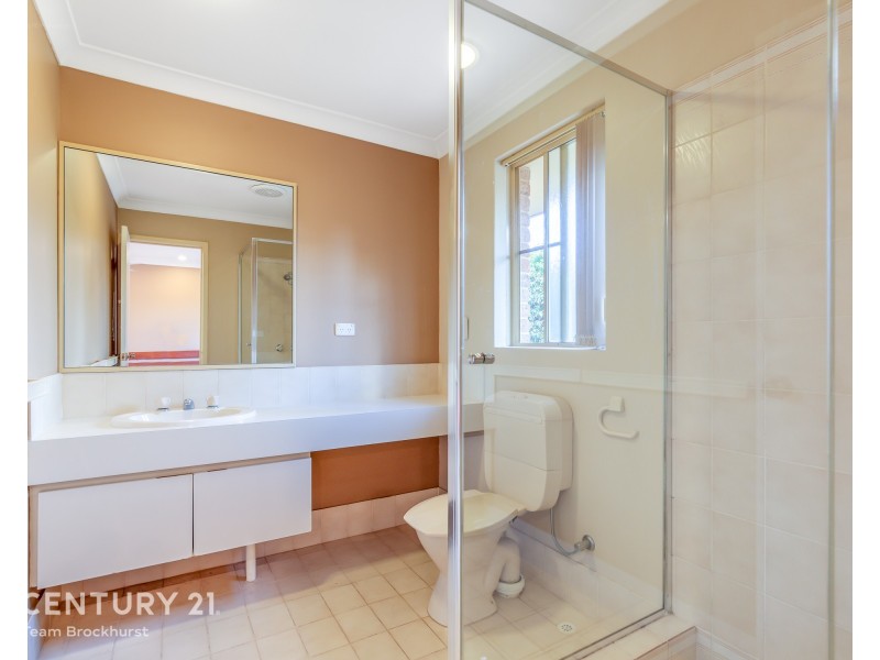 8 Cavalier Court, Thornlie WA 6108