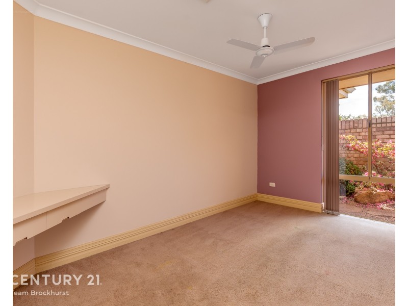 8 Cavalier Court, Thornlie WA 6108