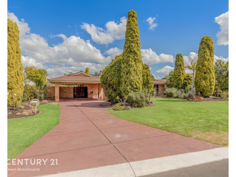 8 Cavalier Court, Thornlie WA 6108