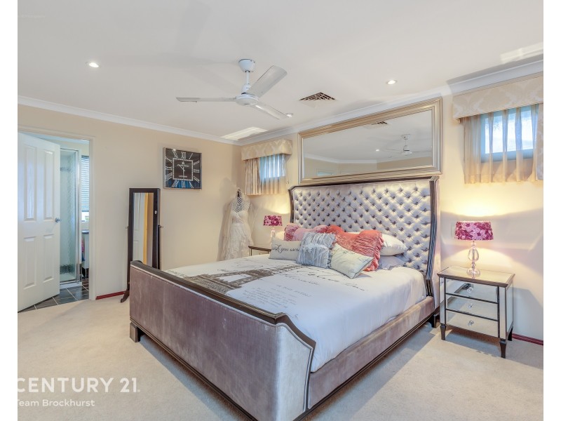 2/378 Kew Street, Cloverdale WA 6105