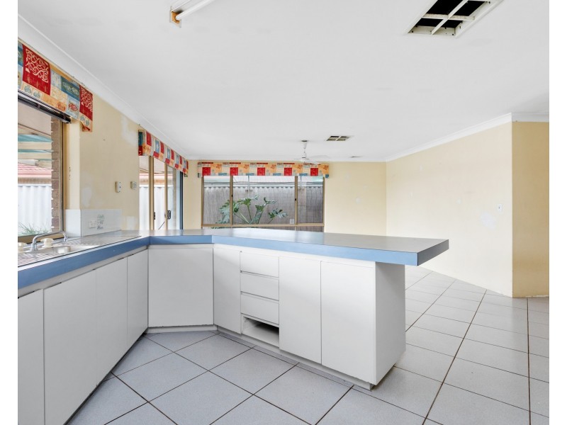 26 Pegley Drive, Parkwood WA 6147