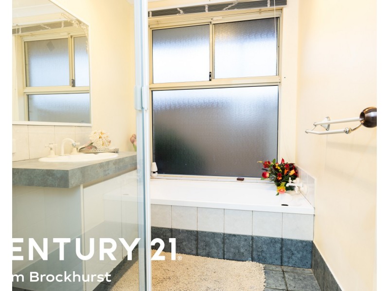 11 Boongala Circuit, Canning Vale WA 6155