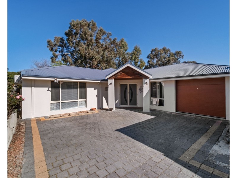 8a Pusey Street, Bentley WA 6102