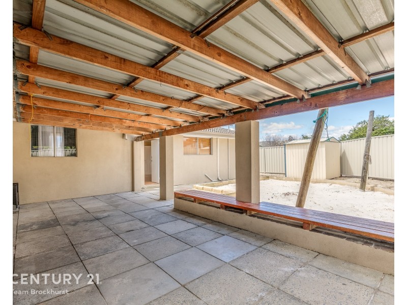 3 Chenies Rest, Gosnells WA 6110