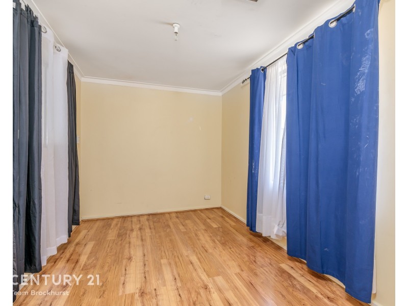 3 Chenies Rest, Gosnells WA 6110