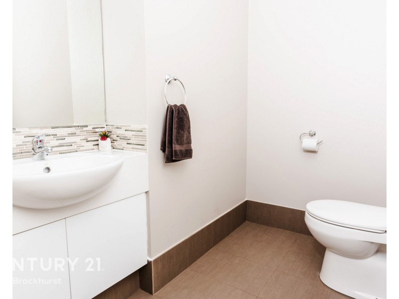 1/9 Ladham Turn, Canning Vale WA 6155