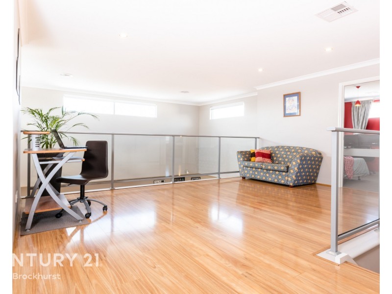 1/9 Ladham Turn, Canning Vale WA 6155