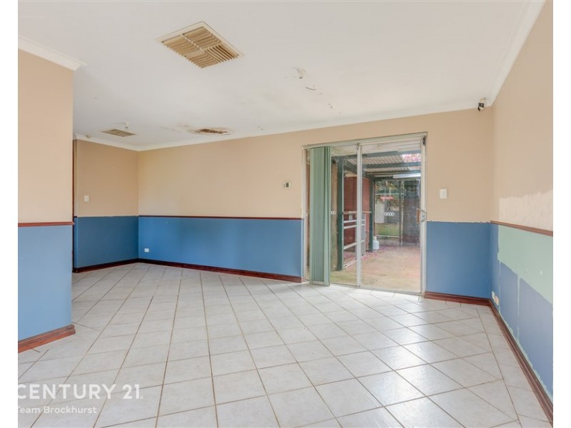 16 Myola Road, Kenwick WA 6107