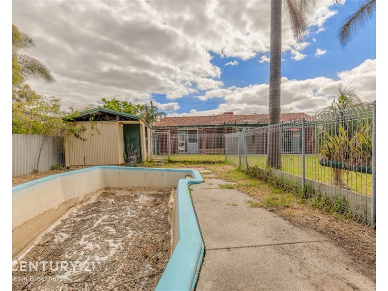 16 Myola Road, Kenwick WA 6107