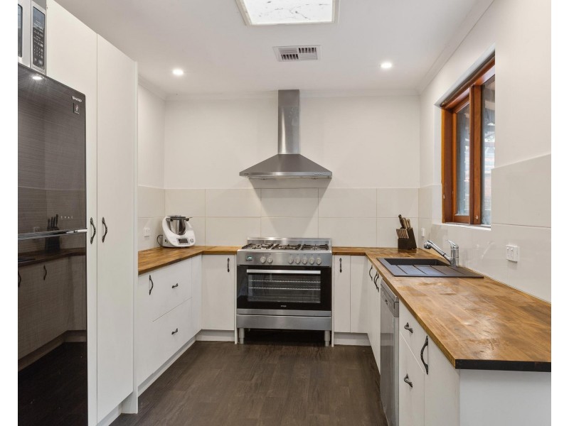 44 Hume Road, Thornlie WA 6108