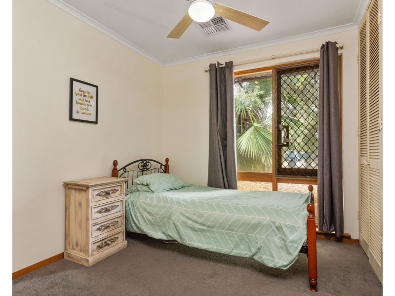 44 Hume Road, Thornlie WA 6108