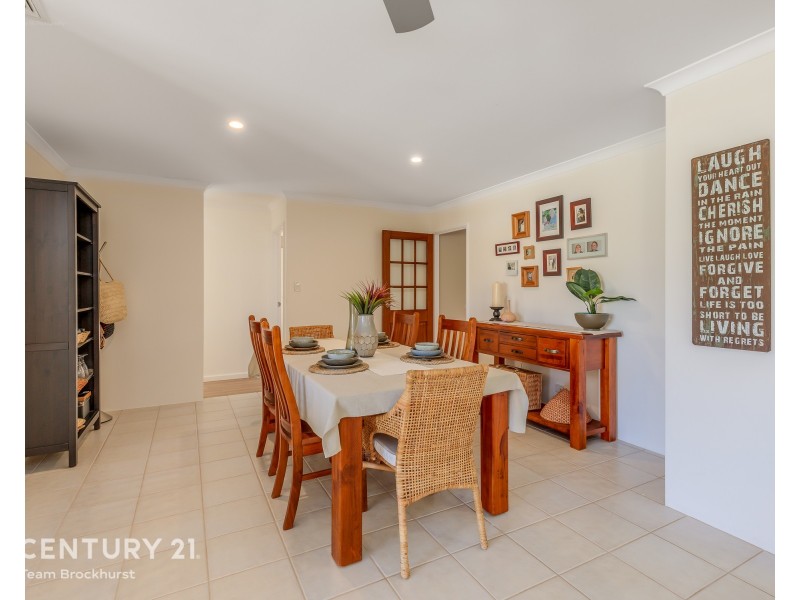 5 Pine Court, Meadow Springs WA 6210