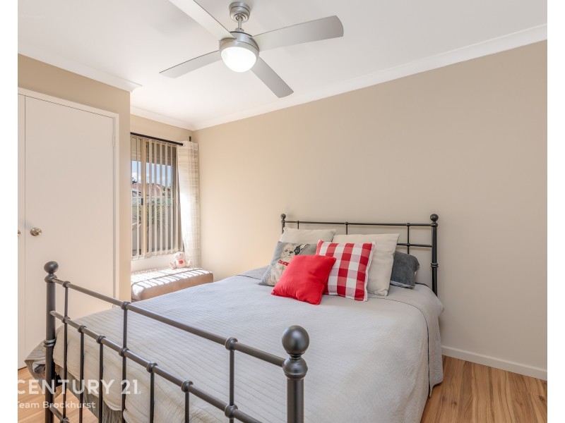 5 Pine Court, Meadow Springs WA 6210