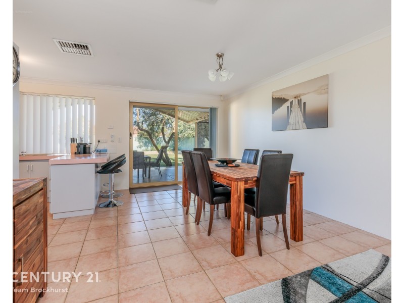 7 Lorikeet Way, Gosnells WA 6110