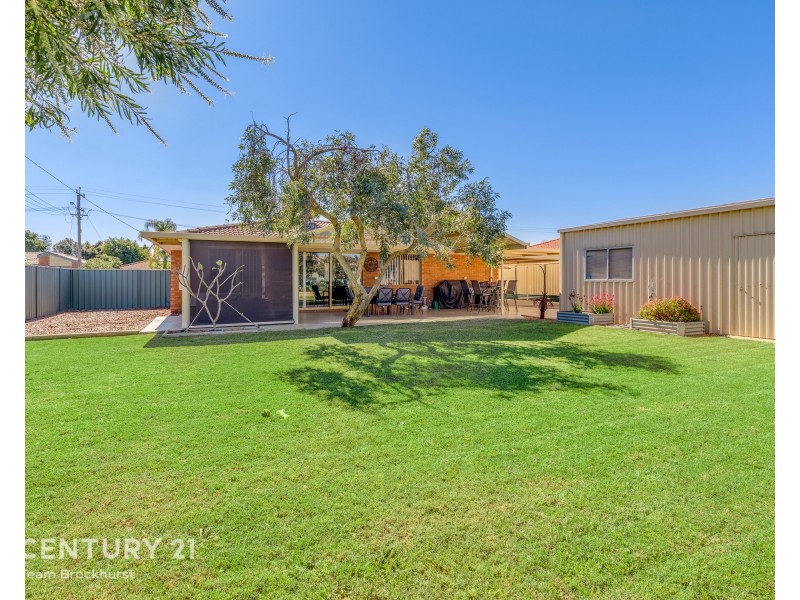 7 Lorikeet Way, Gosnells WA 6110