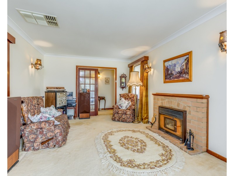 2 Pegus Street, Thornlie WA 6108