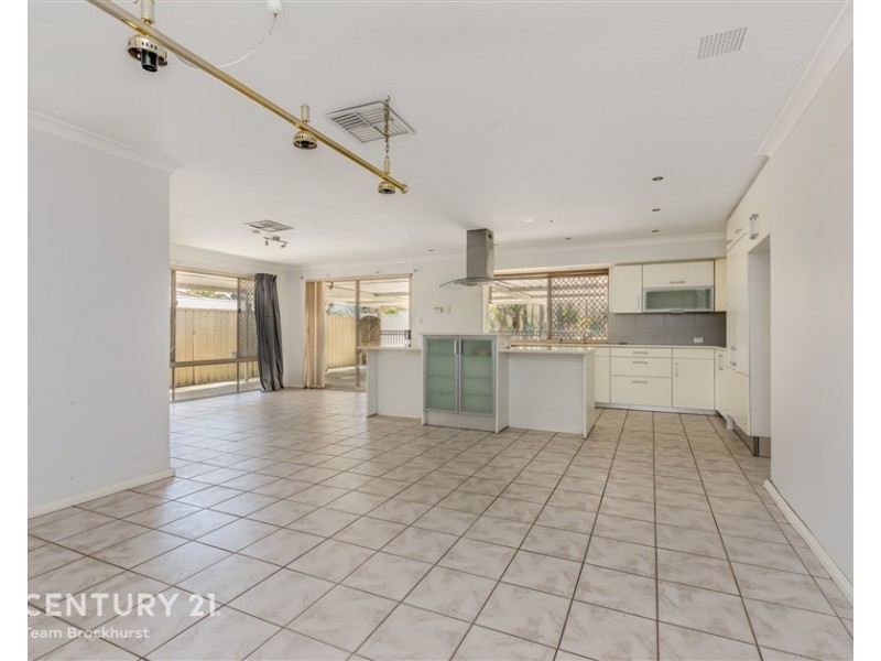 19 Seabrook Place, Success WA 6164