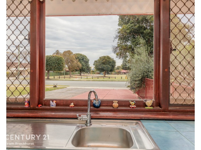 45 Martindale Ave, Thornlie WA 6108