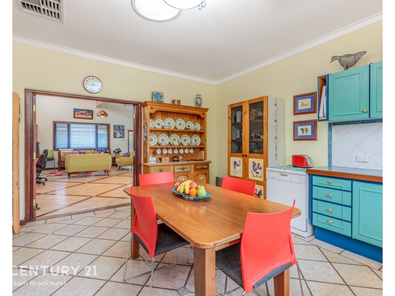 45 Martindale Ave, Thornlie WA 6108