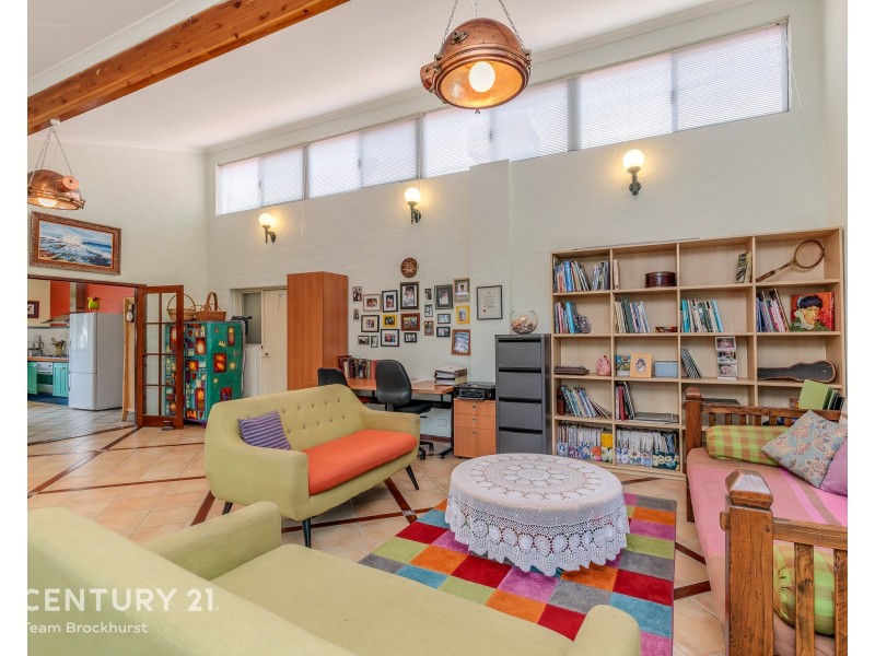 45 Martindale Ave, Thornlie WA 6108