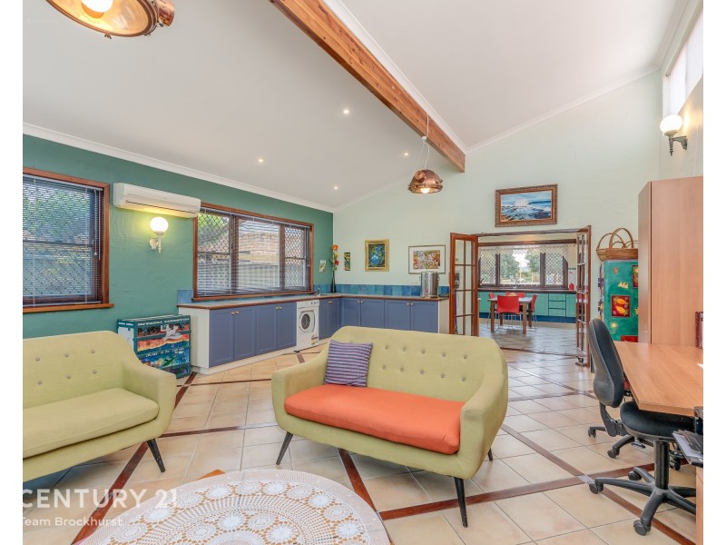 45 Martindale Ave, Thornlie WA 6108