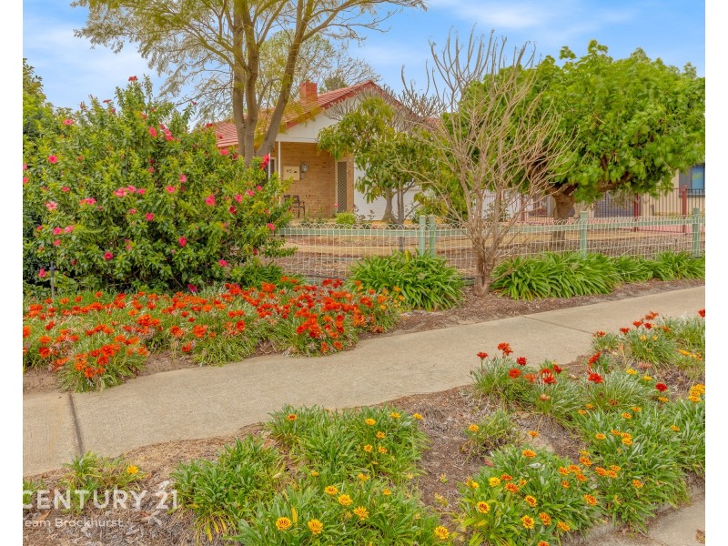 45 Martindale Ave, Thornlie WA 6108