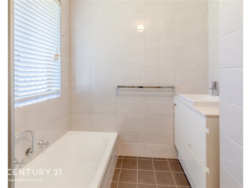 2/2 Attfield Street, Maddington WA 6109