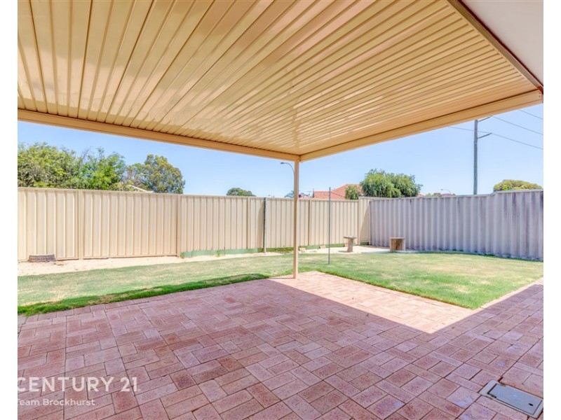 2/2 Attfield Street, Maddington WA 6109