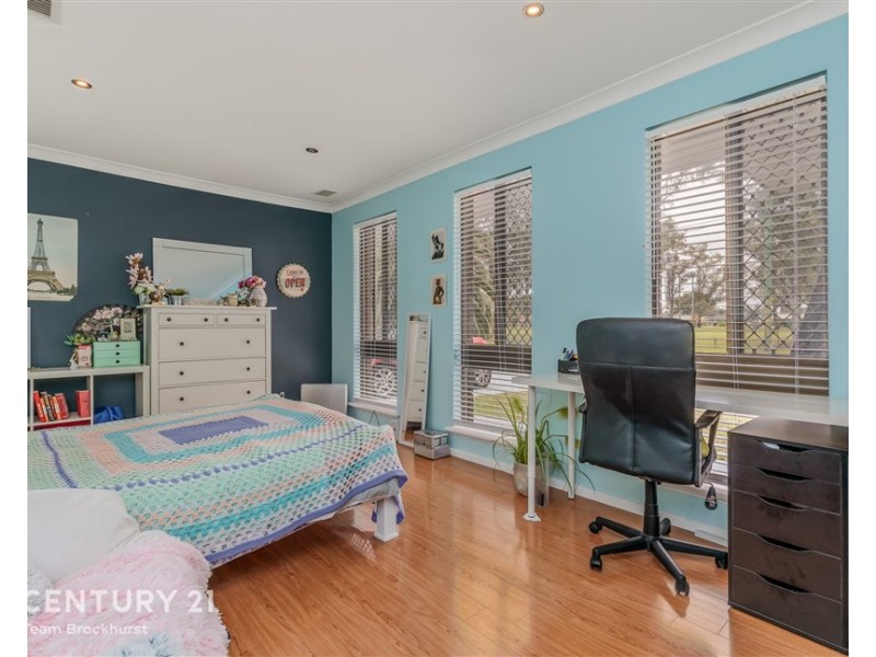 46 Shillington Way, Thornlie WA 6108