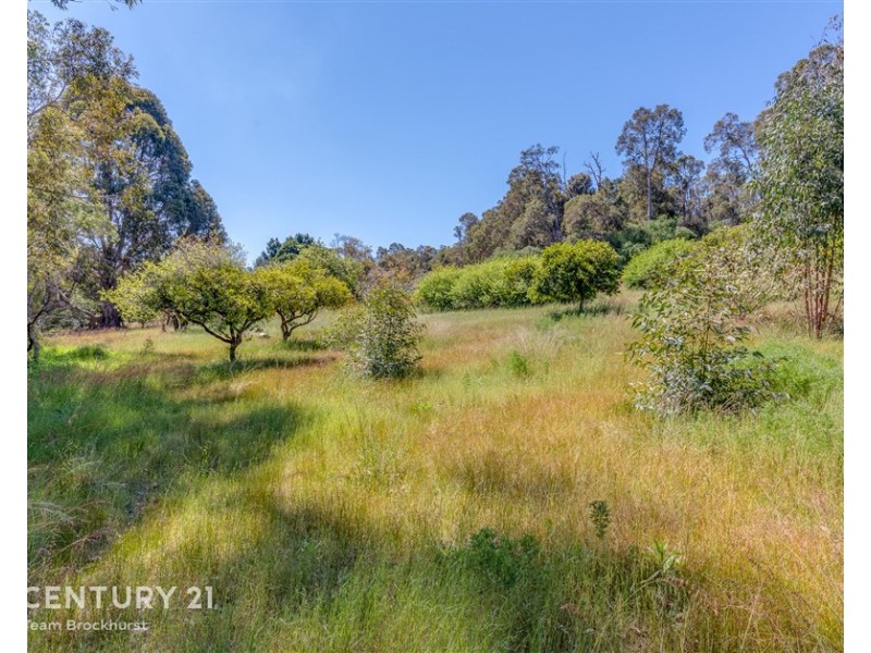 300 Alice Road, Mount Helena WA 6082