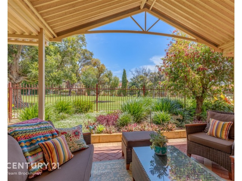 62 Grenadier Drive, Thornlie WA 6108