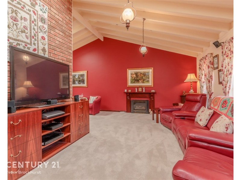 62 Grenadier Drive, Thornlie WA 6108