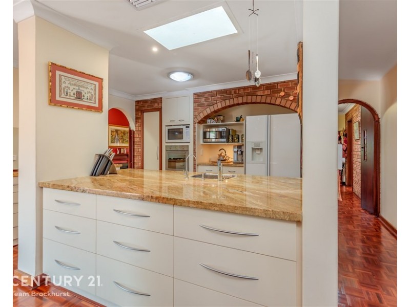 62 Grenadier Drive, Thornlie WA 6108